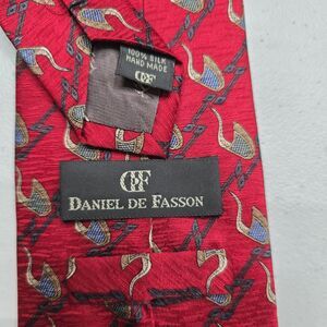 Daniel De Fasson Mens Neck Tie Red Classic 100% Silk Hand Made Duck Bird Design